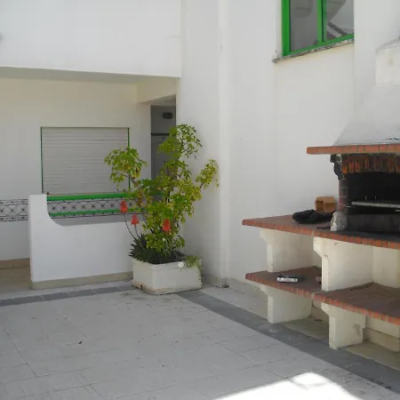 Apartment Sea And Apartamento Vieira de Leiria